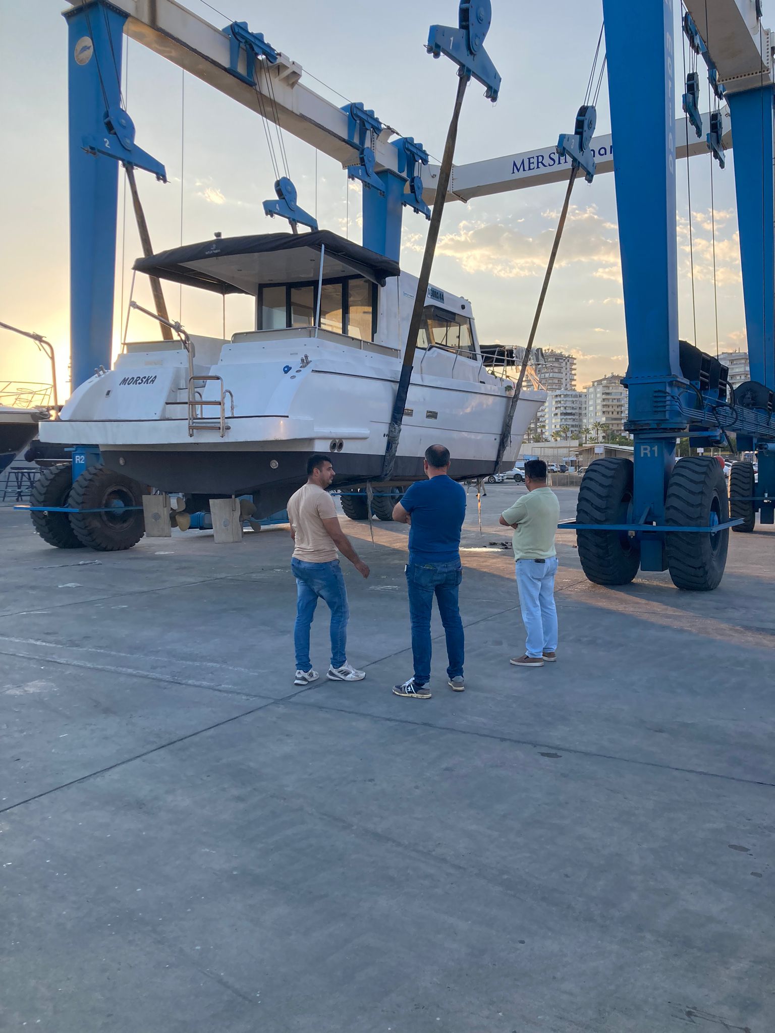 denizcilik tecrübesi konusunda henüz ilerlememiş müşterilerimize gerekli teknik bilgi ve tecrübemizi paylaşmaktan çekinmiyoruz